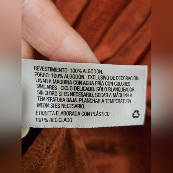 Universal Thread  Size L - Picture 8 of 9